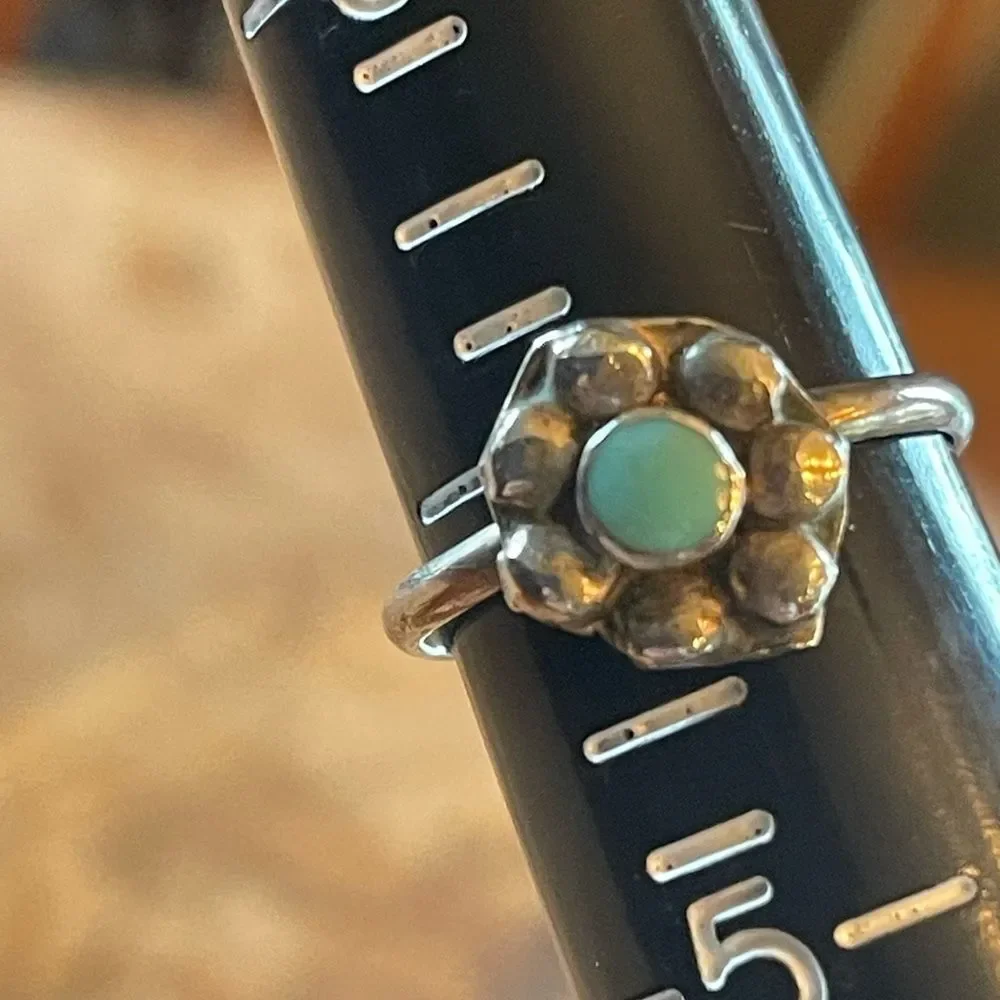 Small Sterling/Turquoise Flower Ring